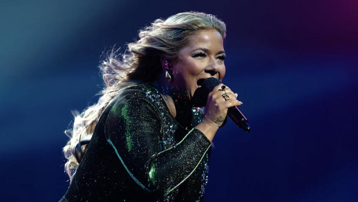 Sissal: – Tað stuttligt at hava fjepparar, men eg havi eisini havt tað ringt við tí, tí fólk standa uttanfyri hotellið í fleiri tímar og bíða eftir, at eg komi út